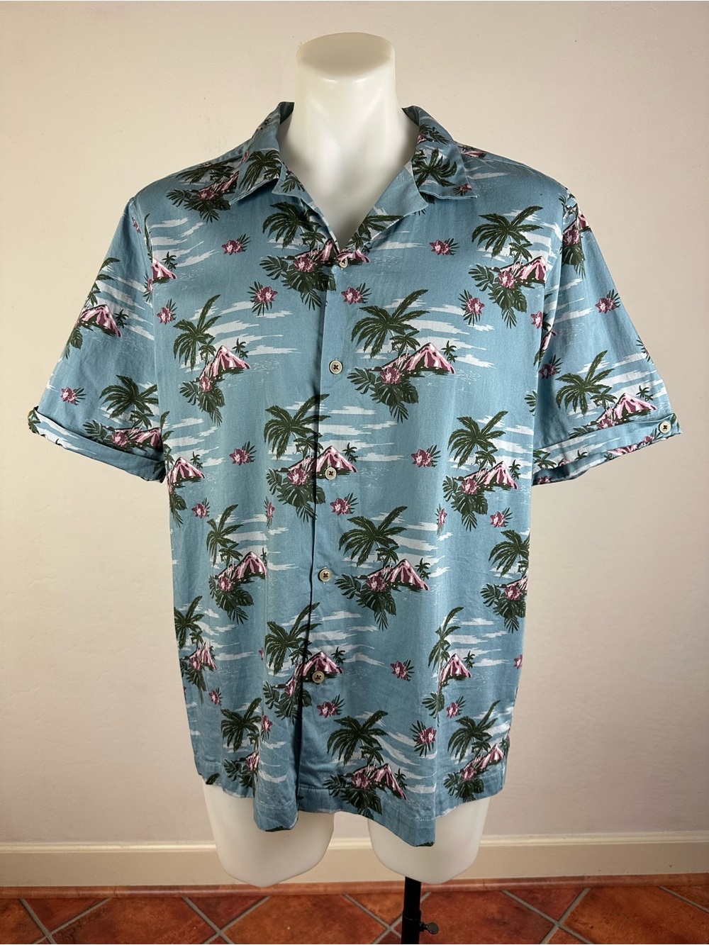 Ted Baker Men’s Tropical Print Short-Sleeve Button-Down Shirt